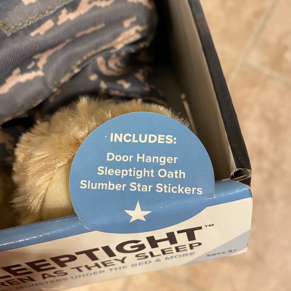 Airman Sleep Tight Teddy Bear with Storybook & Sleep System - NWT! - Picture 2 of 5